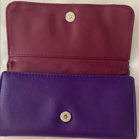 āSOLDāPrada Purple Saffiano Leather Bow Wallet ā Made in Paris, Gold Logo - Picture 3 of 9